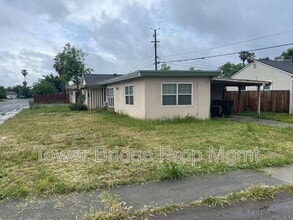 2841 Taft St in Sacramento, CA - Building Photo - Building Photo