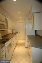 8358 Dunham Ct in Springfield, VA - Building Photo - Building Photo