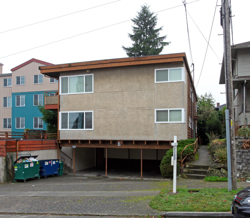 811 49th St in Seattle, WA - Building Photo