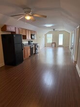 8525 Hickory St in New Orleans, LA - Building Photo - Building Photo