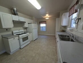 1633 Mill St in San Luis Obispo, CA - Foto de edificio - Building Photo