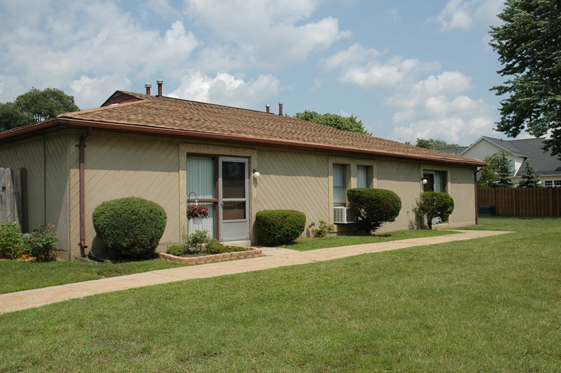 Nye Park Apartments in Painesville, OH - Foto de edificio