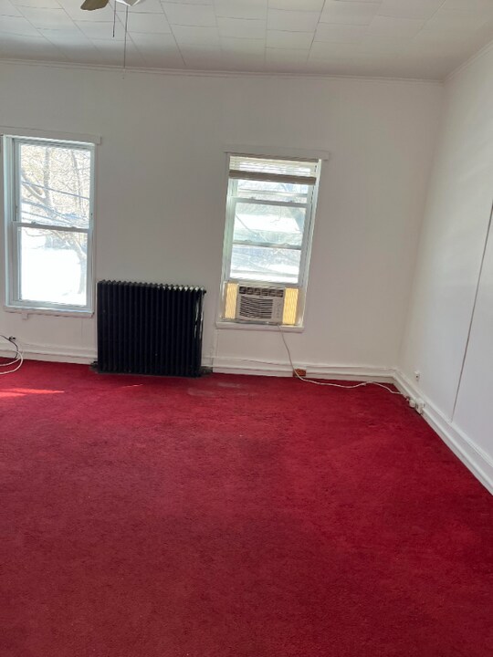 227 E Main St in Port Jervis, NY - Building Photo