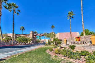 5273 Indian River Dr in Las Vegas, NV - Building Photo