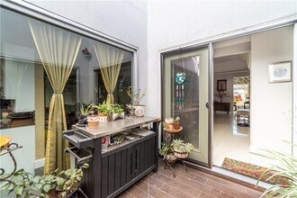 19 S Col Rowe Blvd in McAllen, TX - Building Photo - Building Photo