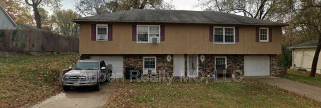 property at 7209 Montana Ave