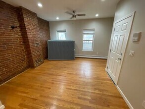 24 Pompeii St in Boston, MA - Building Photo - Building Photo