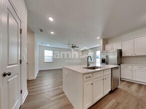 11643 Hillside Dr in Jacksonville, FL - Building Photo - Building Photo