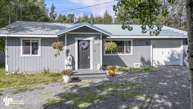 7996 W Petrel St in Wasilla, AK - Building Photo - Building Photo