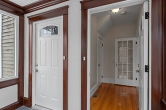 920 Pleasant St, Unit 1 in Worcester, MA - Building Photo - Building Photo