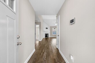 1062 Whitney Dr in Clarksville, TN - Building Photo - Building Photo