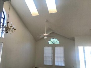 15039 Wells Port Dr in Austin, TX - Building Photo - Building Photo