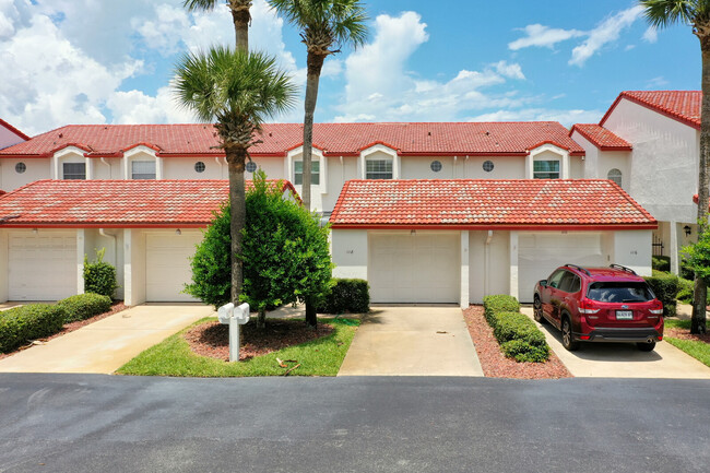 property at 118 Florida Shores Blvd