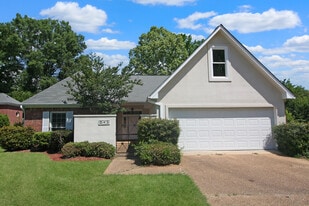 345 Avonlea Ln in Madison, MS - Building Photo