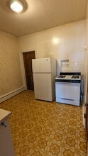 903 18th Ave in Moline, IL - Building Photo - Building Photo