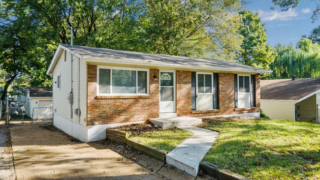 221 Barto Dr in St. Louis, MO - Building Photo - Building Photo