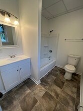 349 W 8th St, Unit 2 in Erie, PA - Foto de edificio - Building Photo