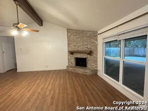 6634 Country Field Dr in San Antonio, TX - Building Photo - Building Photo