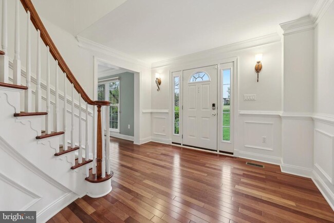 2912 Oakton Ridge Cir in Oakton, VA - Building Photo - Building Photo