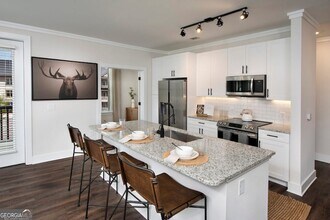 1520 Laurel Crossing Pkwy NE, Unit 1000-1212 in Buford, GA - Building Photo - Building Photo