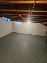 650-670 S 60th St. (9 Unit) in West Allis, WI - Building Photo - Interior Photo