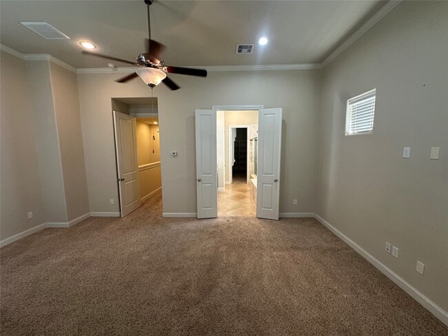 property at 2021 Fannin Station