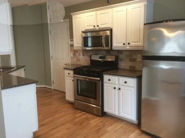 Room in House on Evanston Ct in Marietta, GA - Foto de edificio - Building Photo