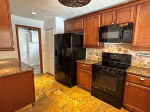 364 NW 107th Terrace in Coral Springs, FL - Building Photo - Building Photo