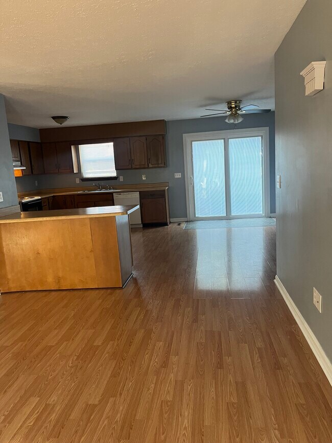 property at 2708 Pioneer Ct