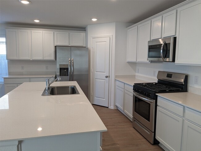 property at 9115 Redwood Br Dr