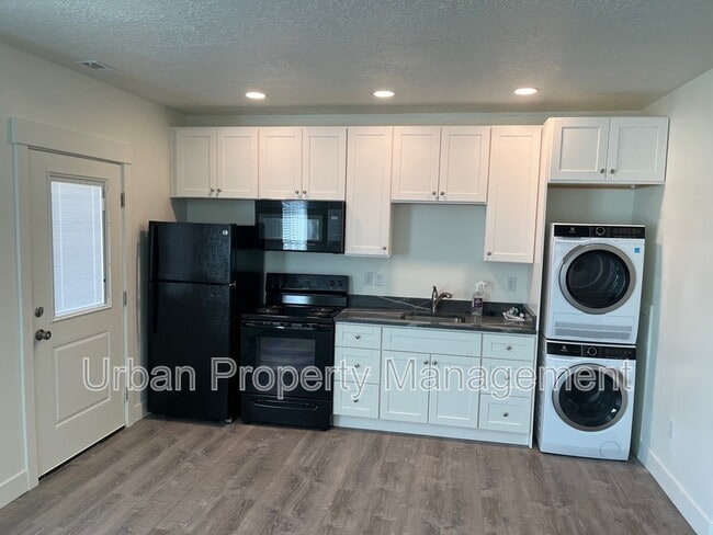 property at 940 Shadow Brk Ln