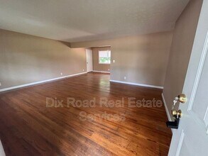 4521 Eisenhower Pl in Middletown, OH - Building Photo - Building Photo