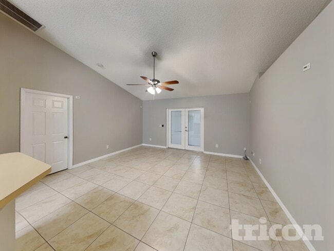 335 Heritage Estates Ln in DeLand, FL - Building Photo - Building Photo