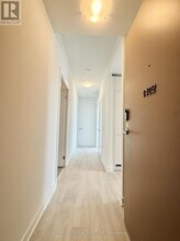 1 Quarrington Lane in North York, ON - Building Photo - Building Photo