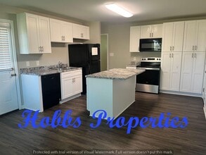 1402 Hayden St in Athens, AL - Building Photo - Building Photo