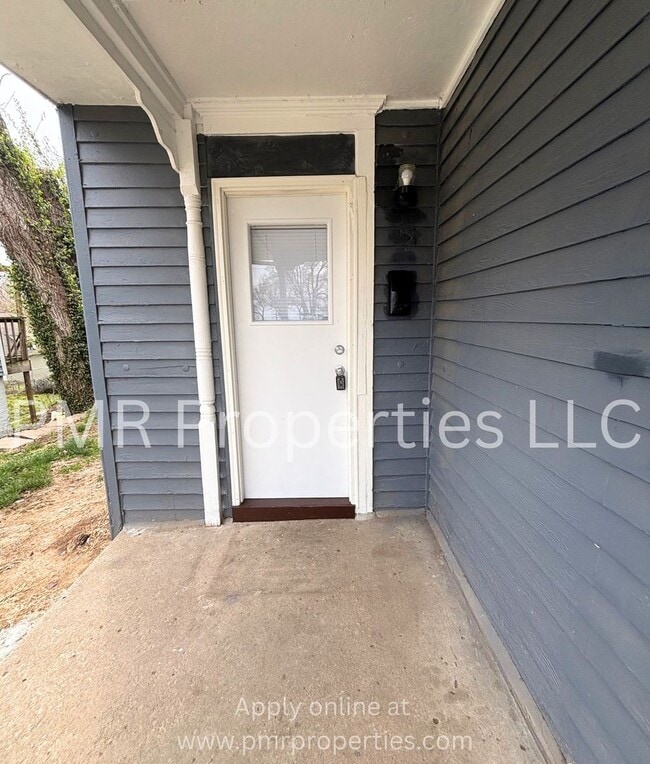712 Warsaw Ave in St. Joseph, MO - Building Photo - Building Photo