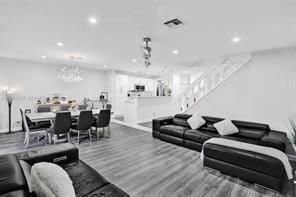 833 NW 81st Ave, Unit 4 in Plantation, FL - Building Photo