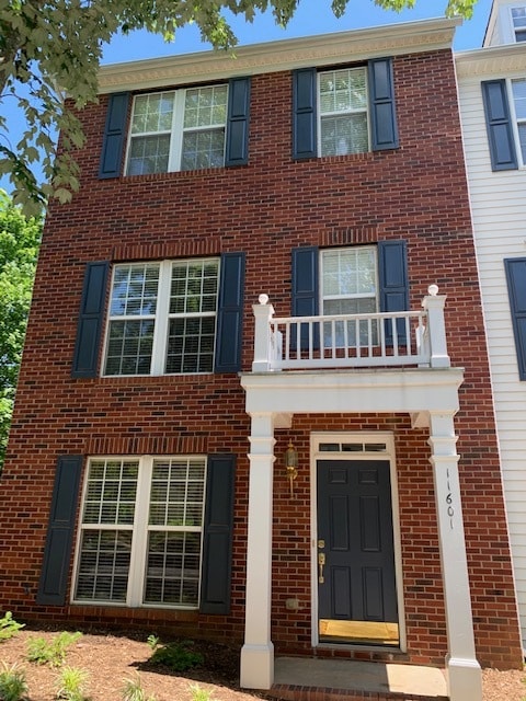 property at 11601 Windsor Castle Ln