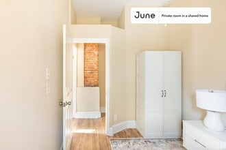 Private bedroom in 8 bed/3.5 bath Home in Washington, DC - Building Photo - Building Photo