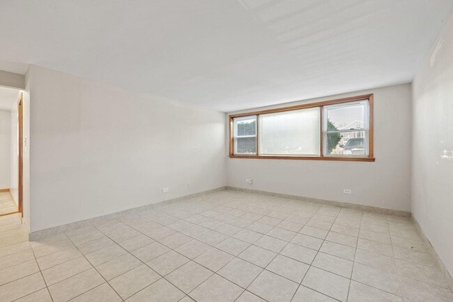 8440 W 95th St in Hickory Hills, IL - Building Photo - Building Photo