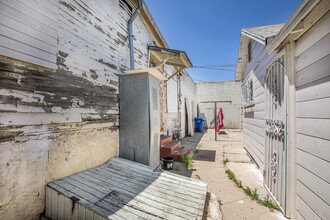 4344 E Cesar E Chavez Ave in East Los Angeles, CA - Building Photo - Building Photo