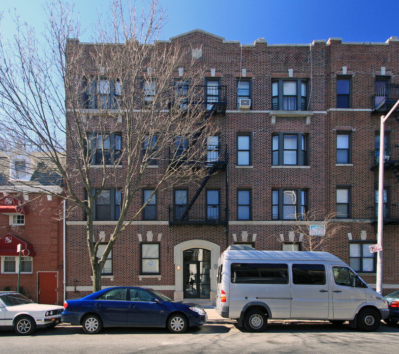 470 76th St in Brooklyn, NY - Foto de edificio