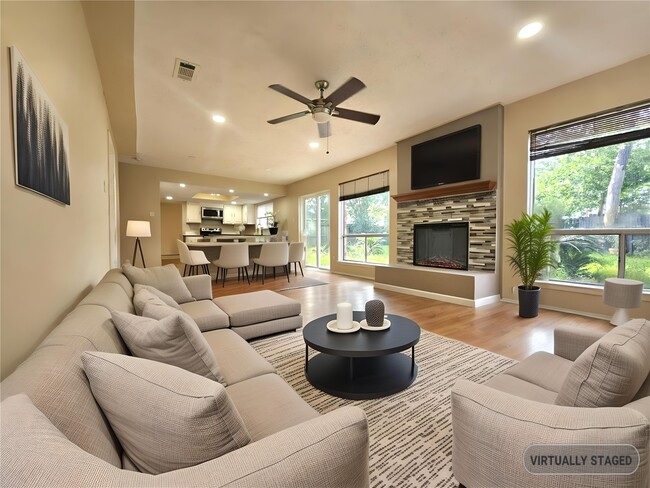 property at 8622 Quail Burg Ln