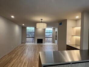 1034 18th St, Unit 4 in Santa Monica, CA - Foto de edificio - Building Photo