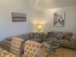 307 Acadia Ln in Kissimmee, FL - Building Photo - Building Photo