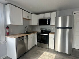 125 Pennington Ave in Morton, PA - Building Photo