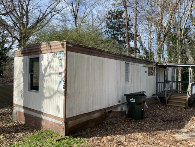 property at 98 Fountain Cir