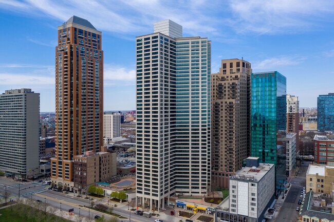 ELEVEN THIRTY in Chicago, IL - Foto de edificio - Building Photo