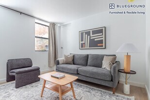 433 Wythe Ave in Brooklyn, NY - Building Photo