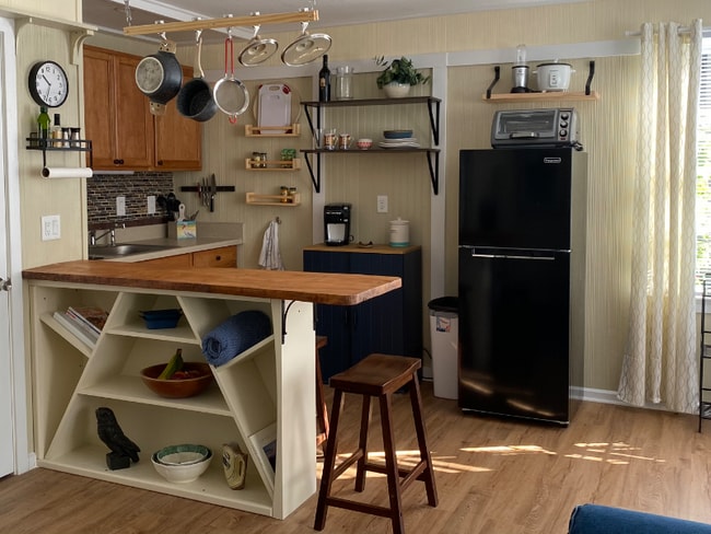 property at 1936 Woodmere Dr
